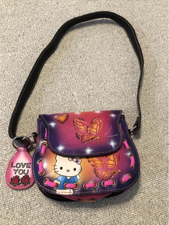 Other - Vtg Faux Leather Hello Kitty Purse. Sanrio Character Kitty White